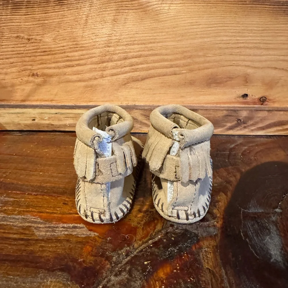Infants Minnetonka Back Flap Bootie